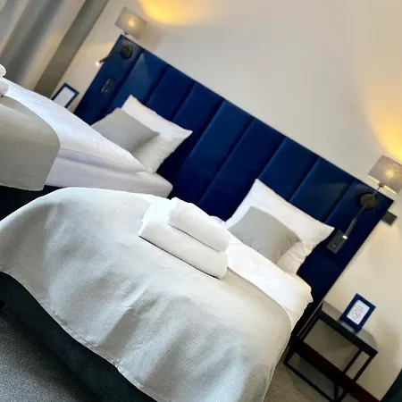 Księżyc W świebodzicach Hotel