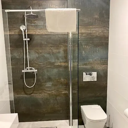 Księżyc W świebodzicach Hotel 2*