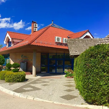 Księżyc W świebodzicach 2* Świebodzice